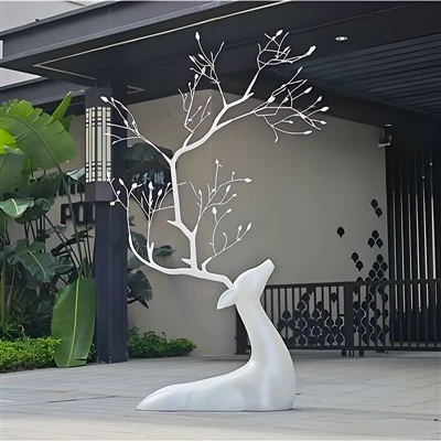 Opengewerkte sculpturen